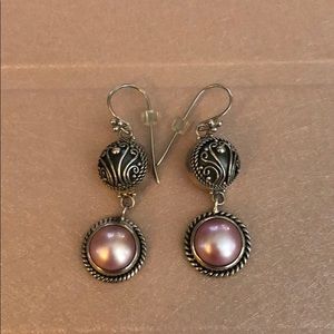 Pretty Novica pink pearl drop earring